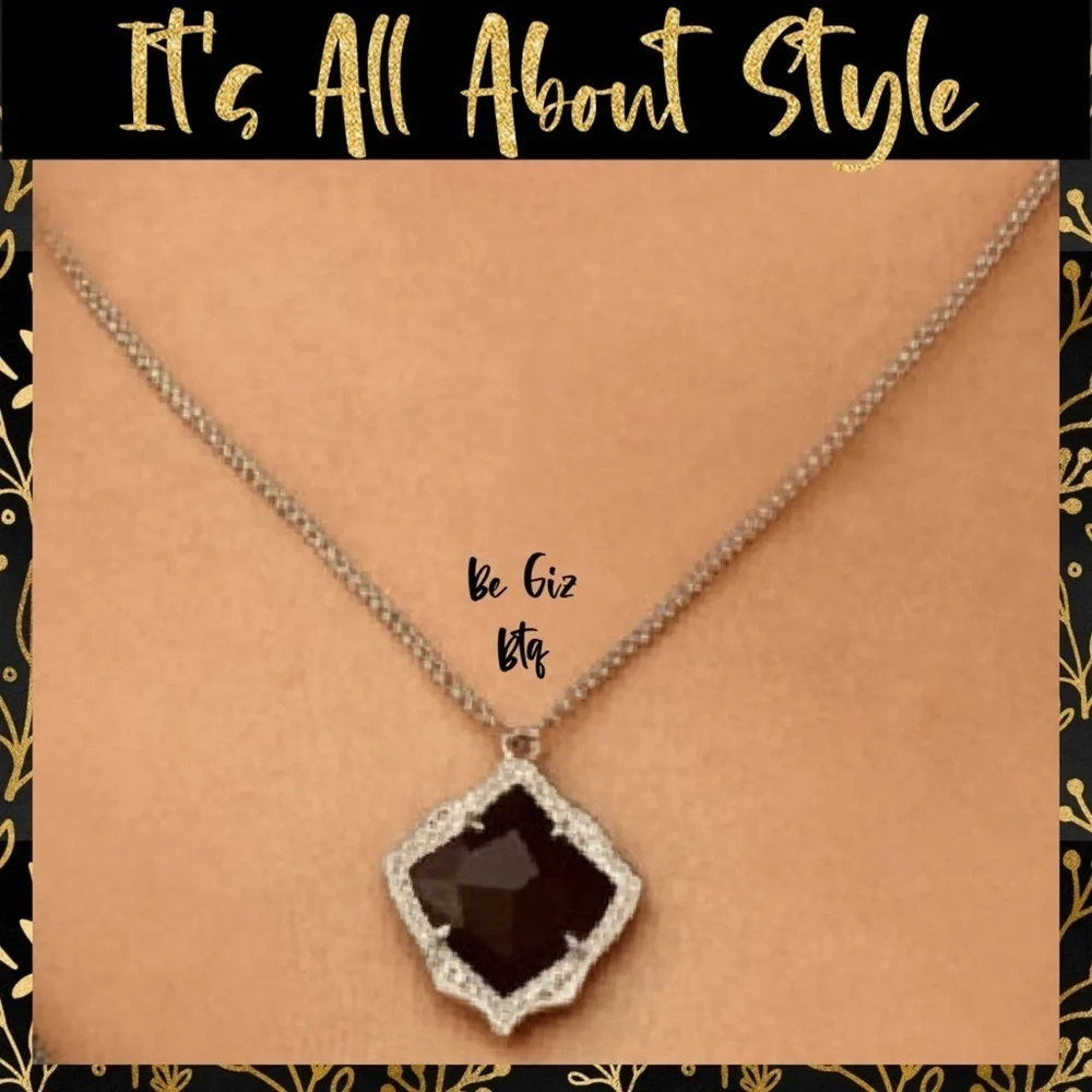 Authentic Kendra Scott Kasey Gold Adjustable Pendant Necklace Black Opaque Glass